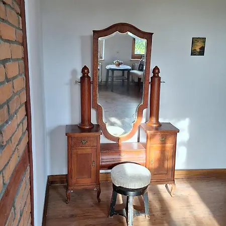 Stara Szkoła Apartment *